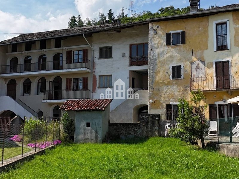 Casa Indipendente in Vendita a Rueglio, 29'000€, 80 m²