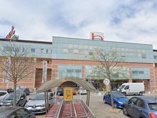 Immobile commerciale in Vendita a Forlimpopoli, 791'000&euro;, 2220 m²