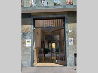 Laboratorio in Vendita a Milano, 360'000€, 211 m²