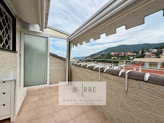 Bilocale in Vendita a Alassio, 440'000€, 68 m²