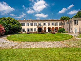 Villa in Vendita a Castegnato, 5'200'000€, 1764 m²