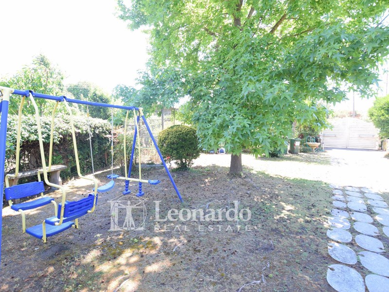 Villa in Vendita a Pietrasanta, 450'000€, 105 m²