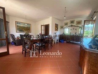 Villetta a schiera in Vendita a Massarosa, 295'000€, 230 m²