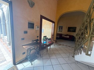 Casa Semi Indipendente in Vendita a Quartu Sant'Elena, 389'000&euro;, 220 m²