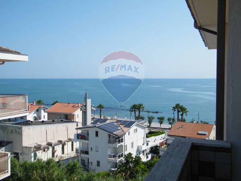 Bilocale in Vendita a Fossacesia, 73'000€, 49 m²