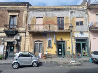 Casa Indipendente in Vendita a Belpasso, 99'000€, 130 m²