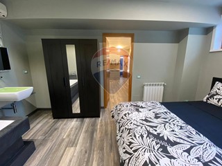 Quadrilocale in Vendita a Aci Castello, 130'000€, 60 m²