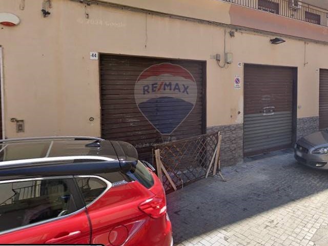 Box in Vendita a Acireale, 54'000€, 58 m²