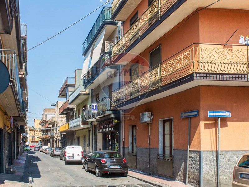 Quadrilocale in Vendita a Paternò, 79'900€, 105 m²