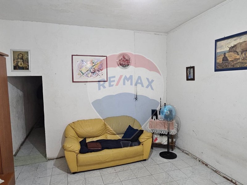 Trilocale in Vendita a Catania, 35'000&euro;, 70 m²