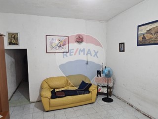 Trilocale in Vendita a Catania, 35'000&euro;, 70 m²