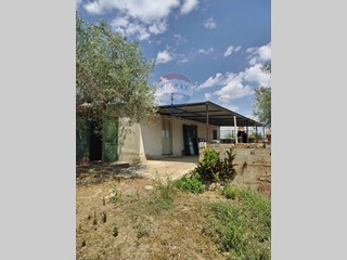 Villa in Vendita a Piazza Armerina, 32'000€, 70 m²