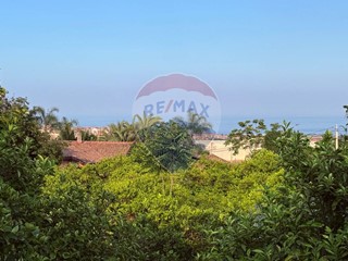 Terreno agricolo in Vendita a Aci Catena, 70'000€, 6000 m²