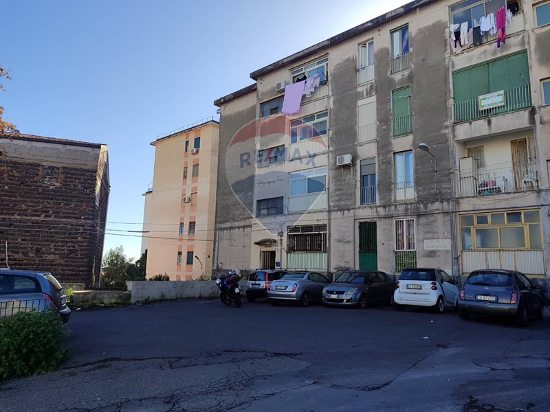 Quadrilocale in Vendita a Catania, 59'000&euro;, 80 m²