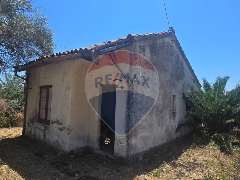 Casa Indipendente in Vendita a Piedimonte Etneo, 62'000€, 50 m²