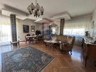 Attico in Vendita a Caltanissetta, 170'000€, 156 m²