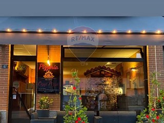 Immobile commerciale in Affitto a Airasca, 3'000€, 100 m²