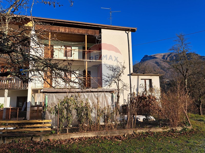 Casa Semi Indipendente in Vendita a Lamon, 60'000€, 70 m²