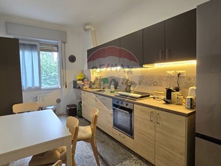 Trilocale in Vendita a Pavia, 239'000€, 103 m²
