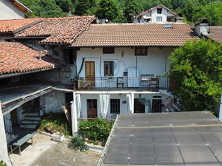 Casa Semi Indipendente in Vendita a Caprie, 54'000€, 225 m²