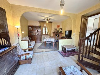 Appartamento in Vendita a Coazze, 93'000&euro;, 110 m²