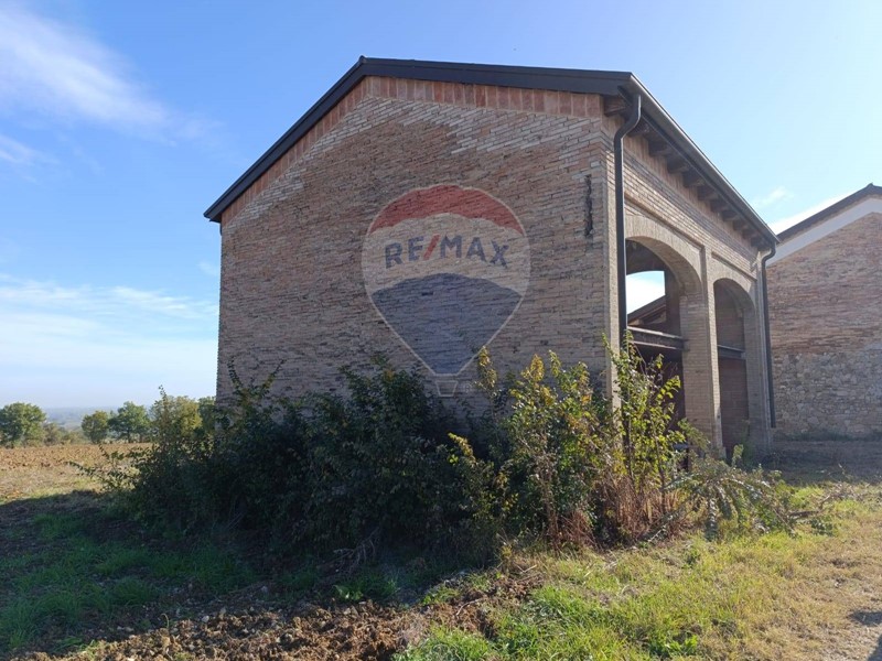 Rustico in Vendita a Traversetolo, 135'000€, 156 m²