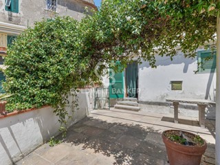 Bilocale in Vendita a Campo nell'Elba, 160'000€, 67 m²