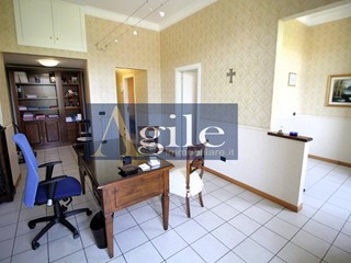 Quadrilocale in Vendita a Ascoli Piceno, 115'000€, 94 m²