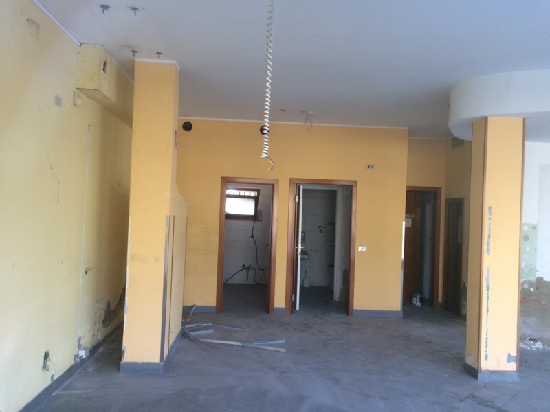 Attività commerciale in Vendita a Pisa, 200'000€, 150 m²
