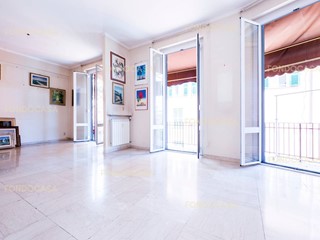 Appartamento in Vendita a Genova, 515'000€, 182 m²