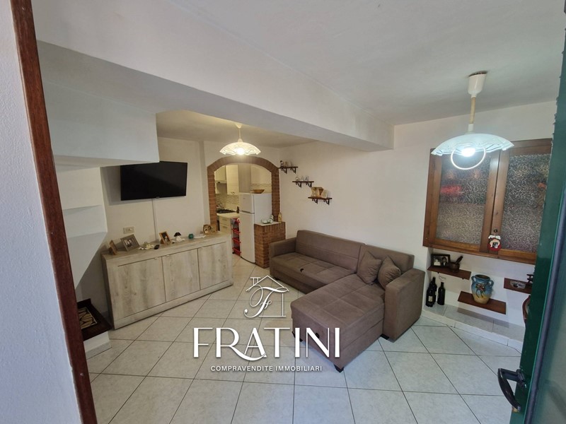 Quadrilocale in Vendita a Civitella del Tronto, 50'000€, 80 m²