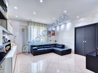 Quadrilocale in Vendita a Cesano Maderno, 219'000€, 108 m²