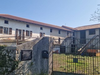 Rustico in Vendita a Moimacco, 950 m²
