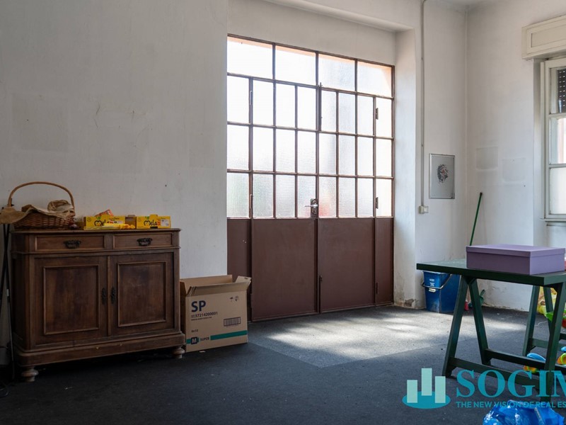 Laboratorio in Vendita a Cantù, 218'000€, 157 m²