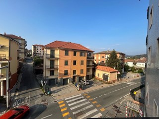 Appartamento in Vendita a Carcare, 85'000€, 100 m²