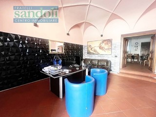 Ufficio in Affitto a Vercelli, 400€, 50 m²