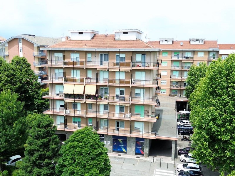Trilocale in Vendita a Rivoli, 140'000€, 77 m²