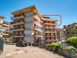 Attico in Vendita a Acireale, 363'000€, 240 m²