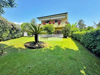 Appartamento in Vendita a Pietrasanta, 700'000€, 100 m²