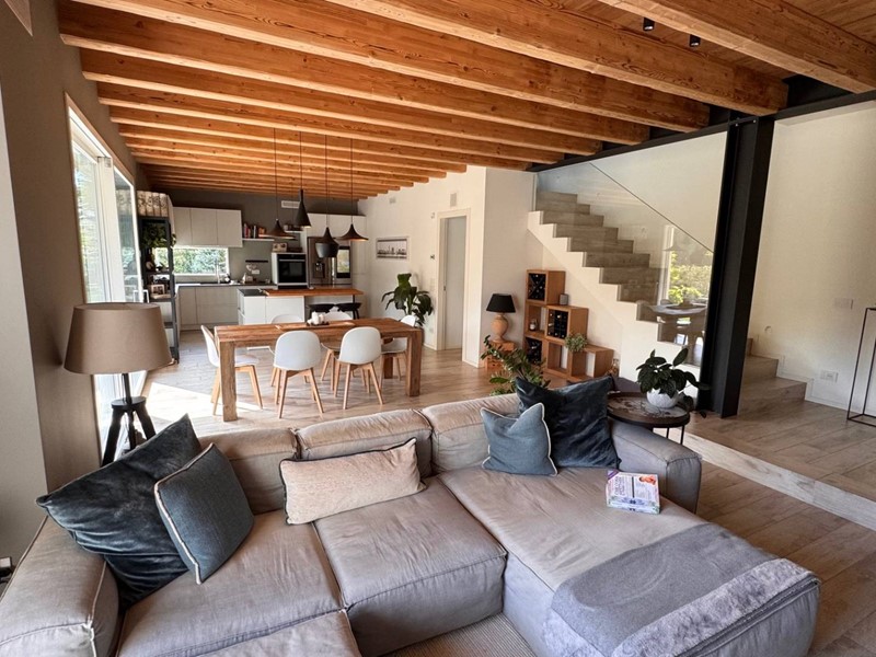 Casa Indipendente in Vendita a Treviso, 730'000€, 220 m²