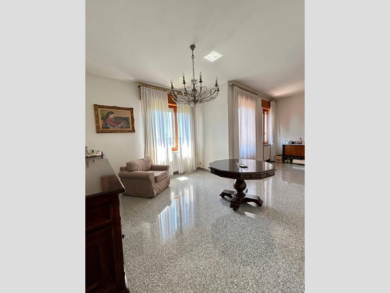 Appartamento in Vendita a Ortona, 149'000€, 140 m²