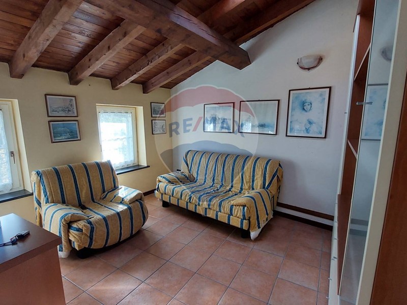 Bilocale in Vendita a Pignone, 135'000€, 60 m²