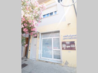 Ufficio in Vendita a Viareggio, 550'000€, 287 m²