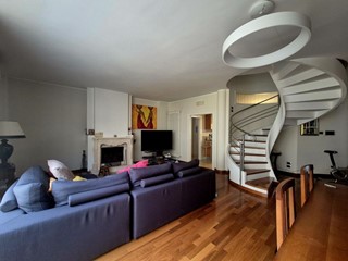 Casa Semi Indipendente in Vendita a Gissi, 295'000€, 278 m²