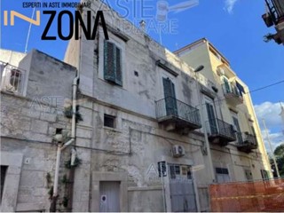 Trilocale in Vendita a Giovinazzo, 59'250€, 103 m²