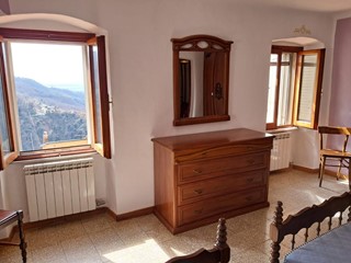 Quadrilocale in Vendita a Massa, zona Antona, 80'000&euro;, 136 m²