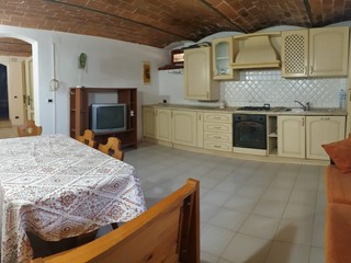 Trilocale in Vendita a Pisa, zona Marina di Pisa, 140'000€, 85 m²