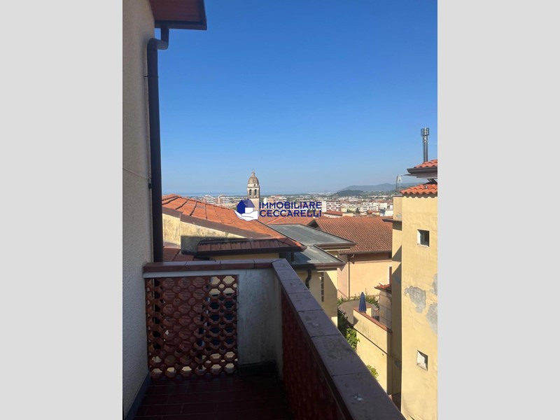 Casa Indipendente in Vendita a Massa, 210'000&euro;, 140 m², arredato