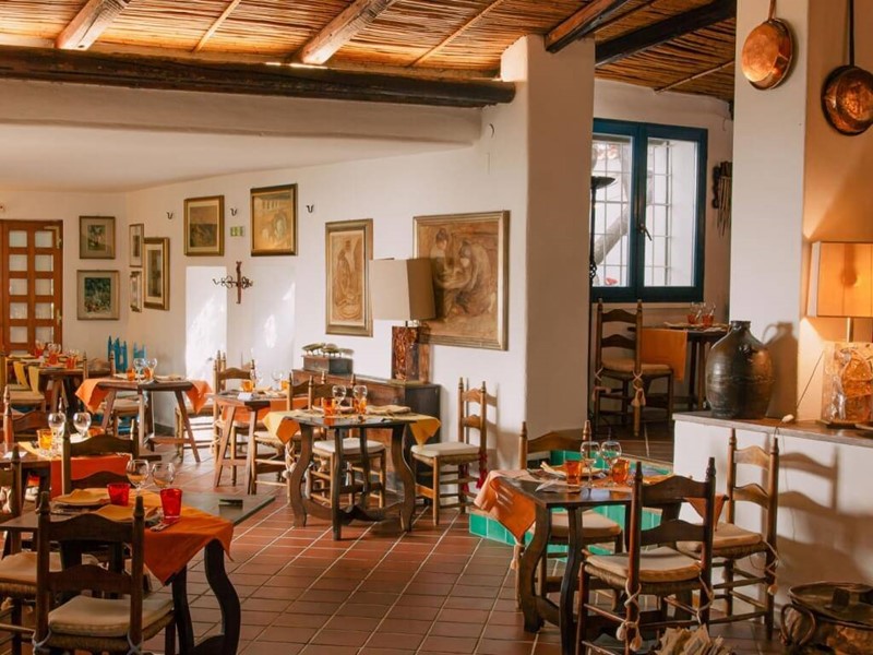 Attività commerciale in Vendita a Busto Arsizio, 149'500€, 500 m²