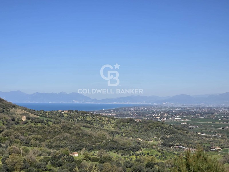 Appartamento in Vendita a Ogliastro Cilento, 155'000€, 668 m²